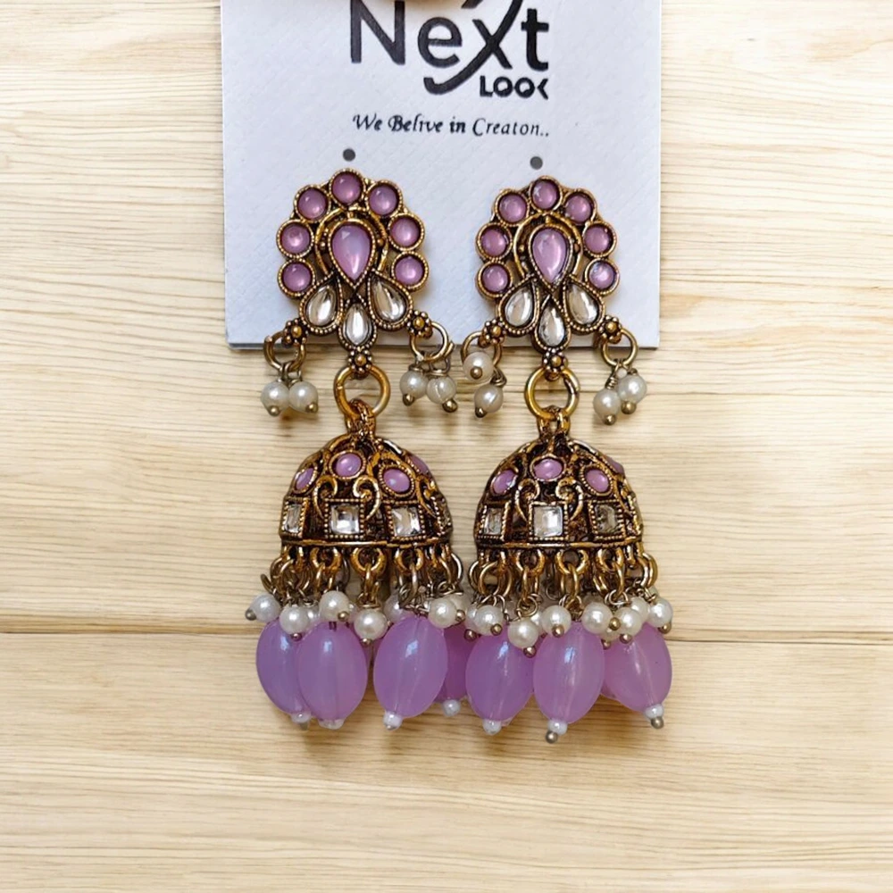 Edge Korean Studs – Chic Simplicity in Every Angle