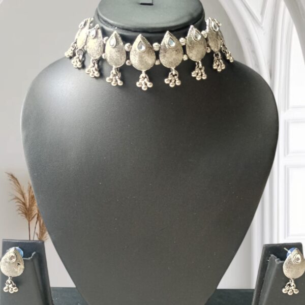 Celestial Frost: Oxidised White Stone Choker Set